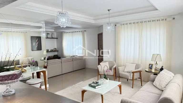 Imagem Casa Térrea Suíte + 2 Dormitórios Com Piscina e Salão de Festas - Fraron