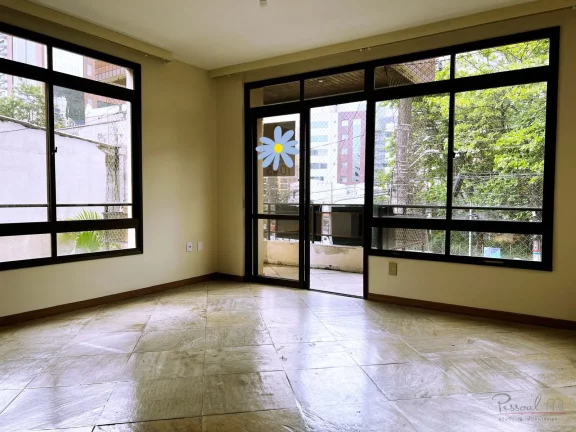 Imagem Apartamento amplo com 4 quartos, 2 vagas ao lado do Shopping Beira Mar Florianópolis! Se sua busca ...