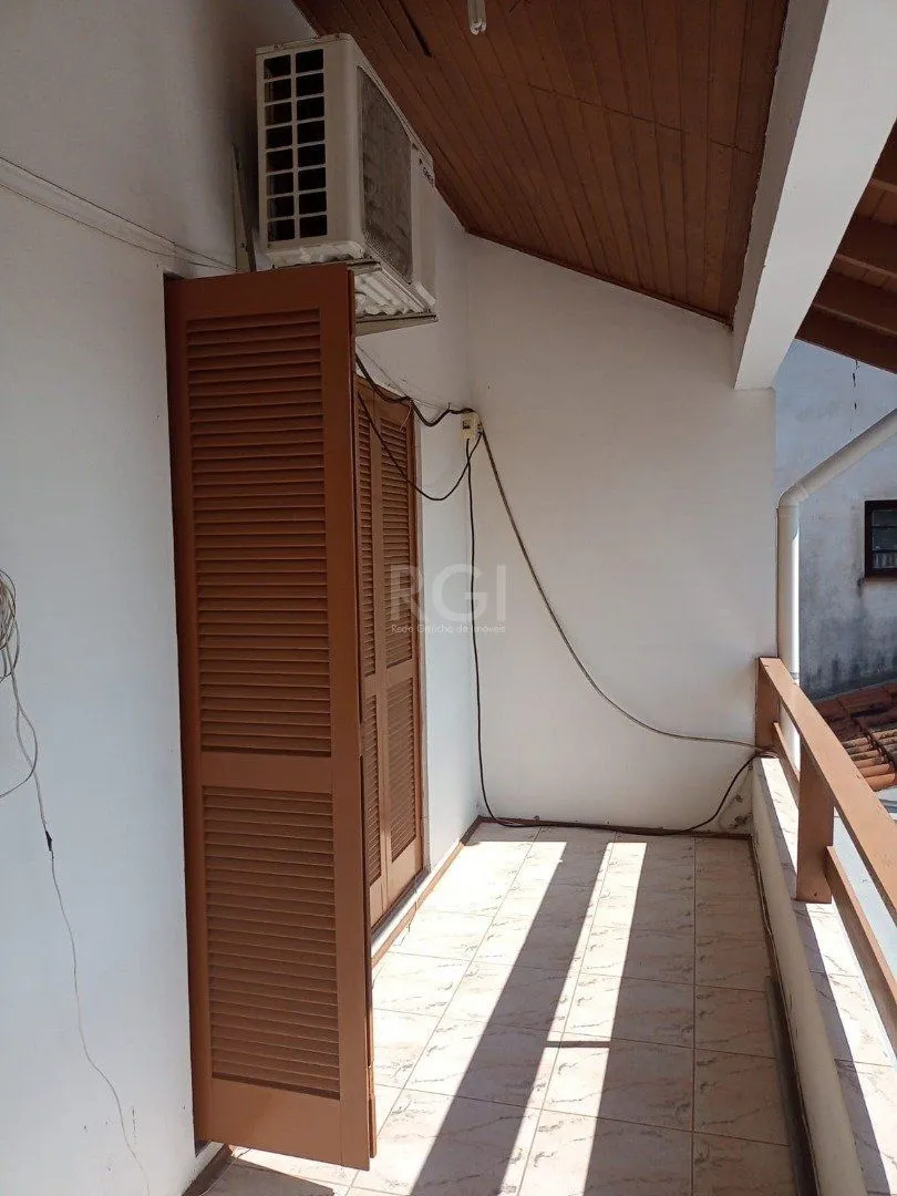 Imagem Casa para Venda - 180m², 3 dormitórios, sendo 1 suites, 2 vagas - Vila Nova