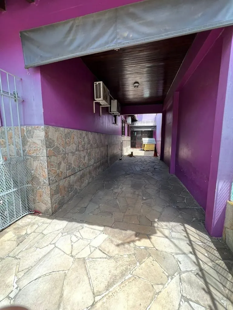Imagem Casa a venda, 3 Quartos, sendo 1 Suíte, Bairro centro Canoas