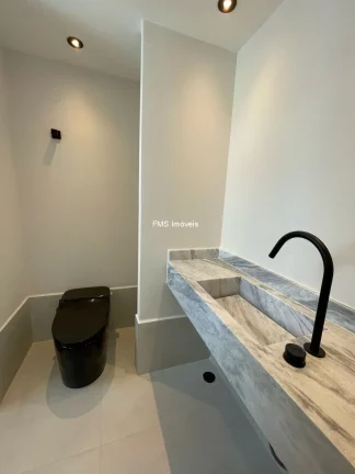 Imagem Excelente oportunidade: Apartamento de luxo com 3 suítes na Vila Nova Conceição, São Paulo-SP - 94m², 4 banheiros e vaga de garagem!