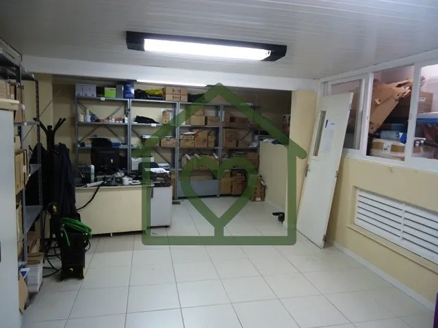 Imagem Prédio Comercial com 4 andares inteiros, mais a cobertura com área de lazer. Preço e disponibilid...