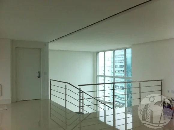 Imagem Espetacular Cobertura Triplex a 4 minutos da Praia na Barra Sul de BC