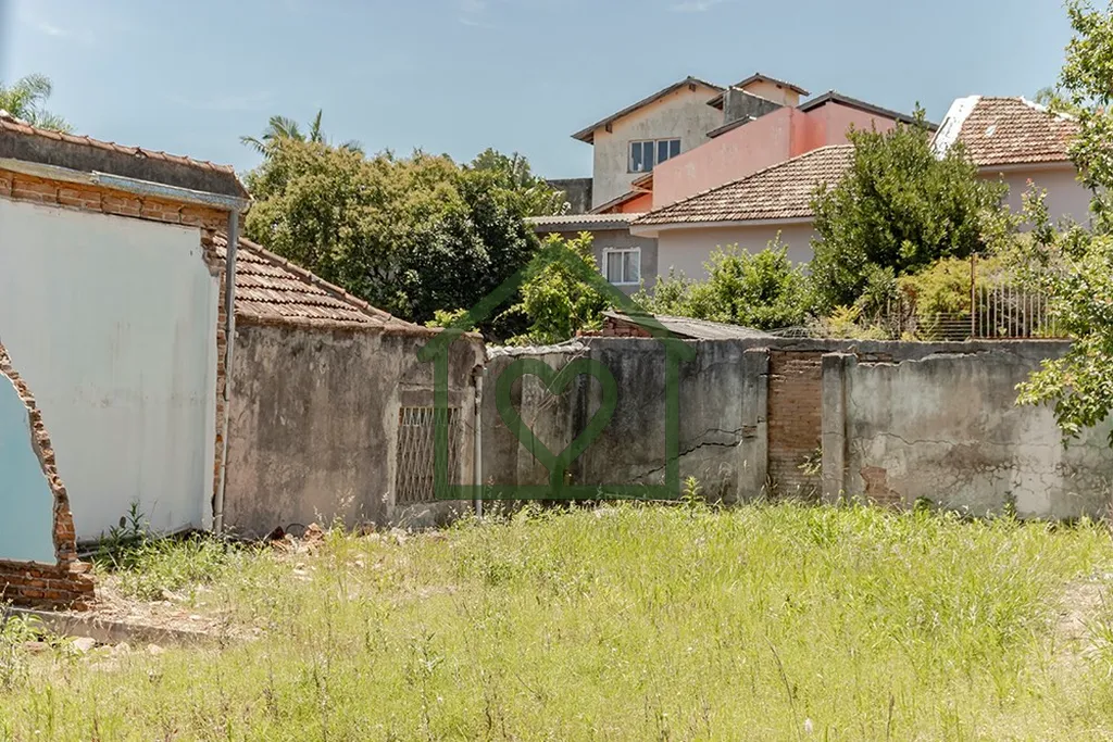 Imagem TERRENO DE 11 x 18,8 
Com 206,8m² 
 
Descubra uma excelente oportunidade de investimento em Porto A...