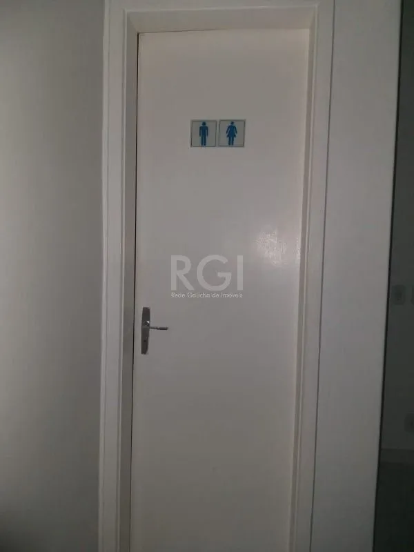 Imagem MÁFFER IMÓVEIS ALUGA Sala Comercial na Av. Cristóvão Colombo - Próxima à Félix da Cunha- 32.71m²