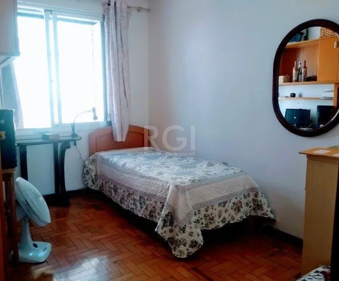 Imagem Apartamento para Venda - 88.61m², 4 dormitórios, 1 vaga - Menino Deus