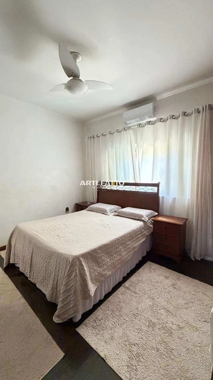 Imagem Casa à venda em Franca, Jardim Santana, com 3 quartos, 272m2