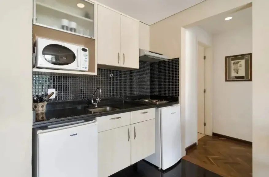 Imagem Apartamento para Venda em São Paulo, Pinheiros, 1 dormitório, 1 banheiro, 2 vagas