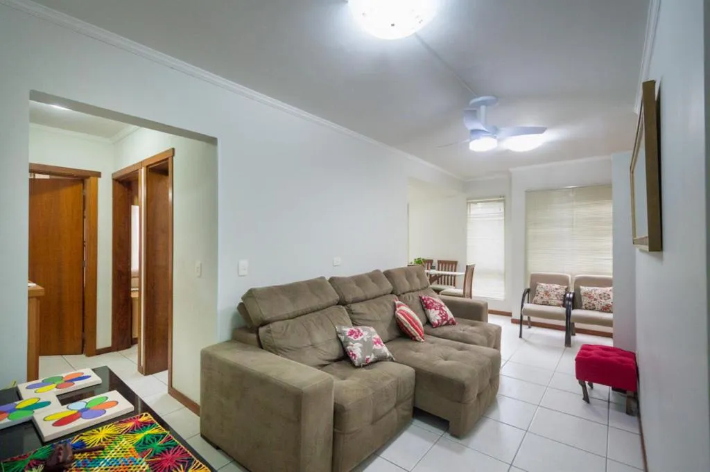 Apartamento 3 Dormitórios - Bairro --