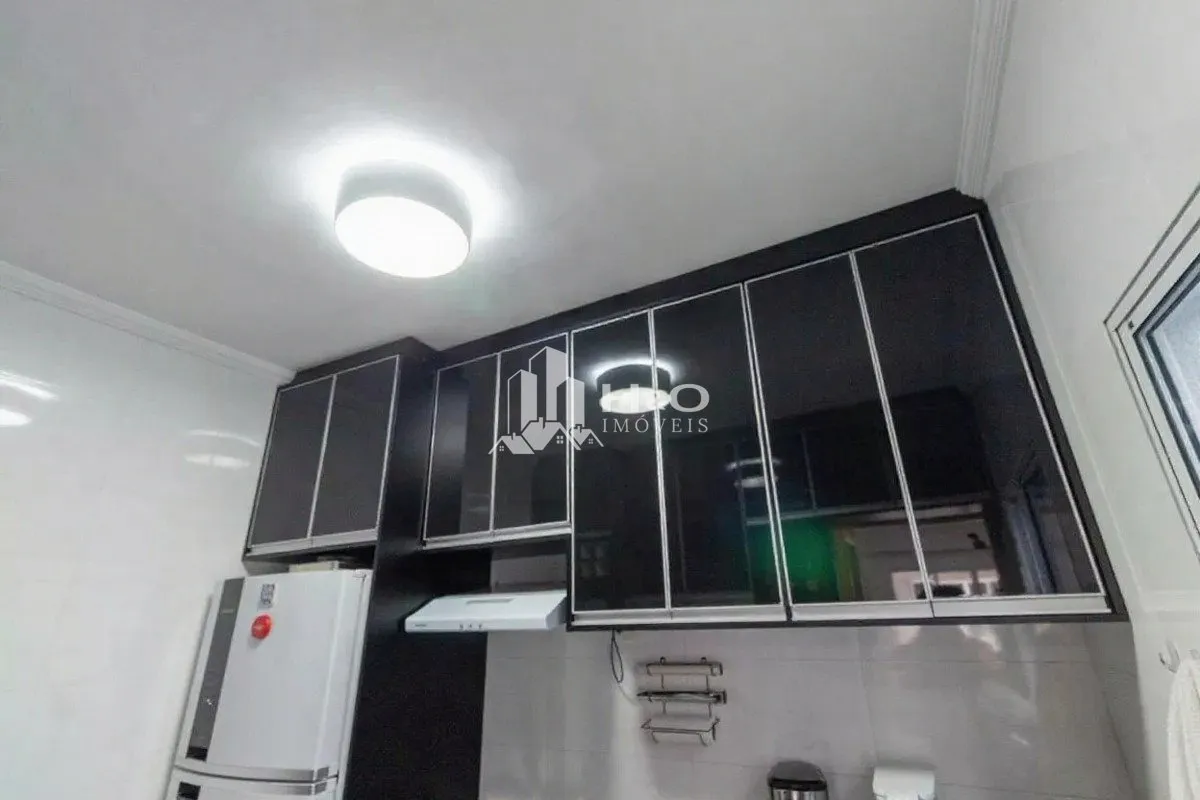 Imagem Sobrado em condomínio à venda na Vila Granada - 150 m² | 3 dormitórios | 1 suíte | 3 vagas
