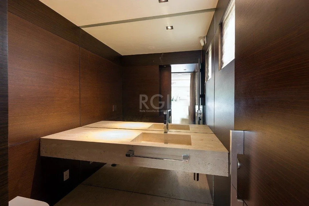 Imagem Casa Condominio para Venda - 664m², 4 dormitórios, sendo 4 suites, 4 vagas - Terra Ville