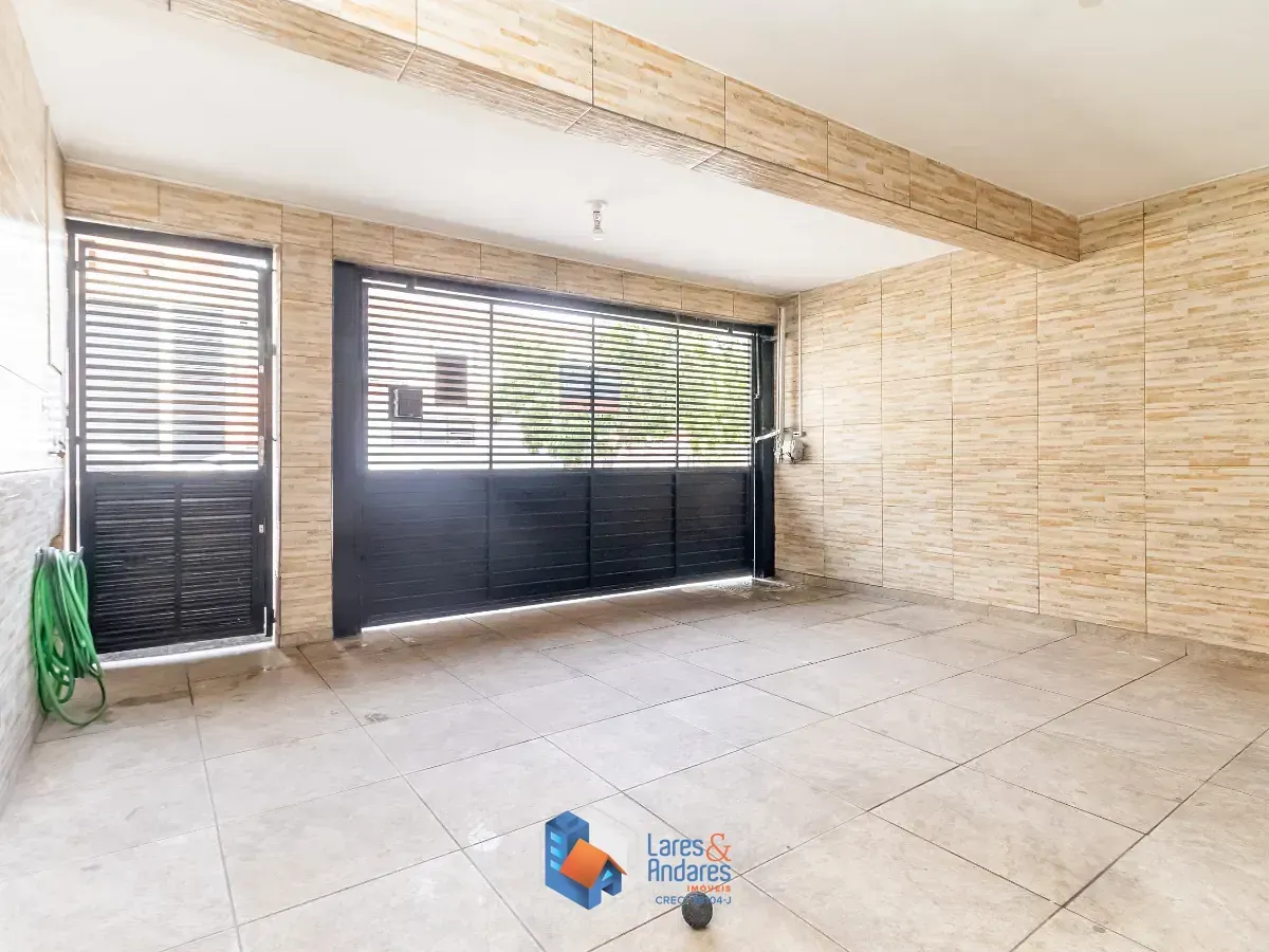 Imagem Sobrado para venda em Perus com 3 quartos, sendo 1 suíte, 154m²