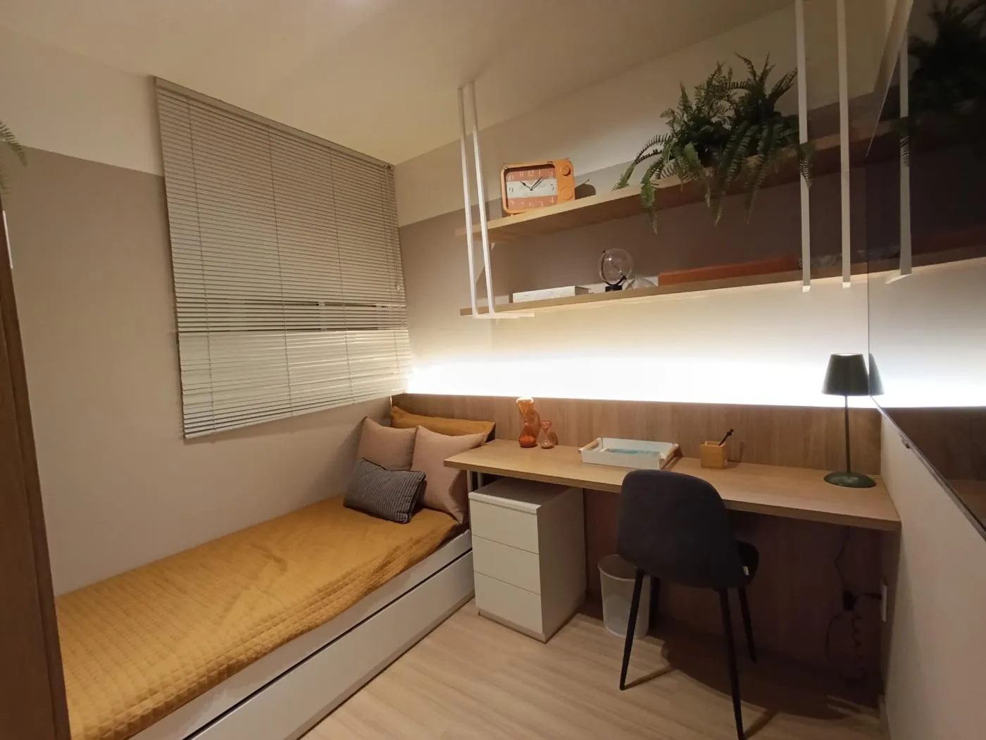 Imagem Apartamento para Venda em Fortaleza, Parreão, 2 dormitórios, 1 suíte, 2 banheiros, 1 vaga