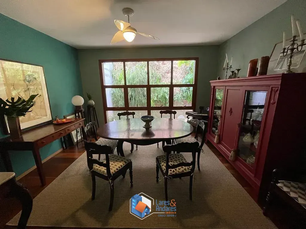 Imagem Casa para venda em Real Parque com 2 quartos, sendo 2 suítes, 293m²