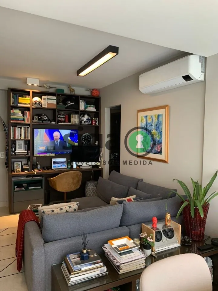 Imagem Apartamento de Alto Padrão Mobiliado no Campo Belo com Projeto Assinado e Porteira Fechada.
