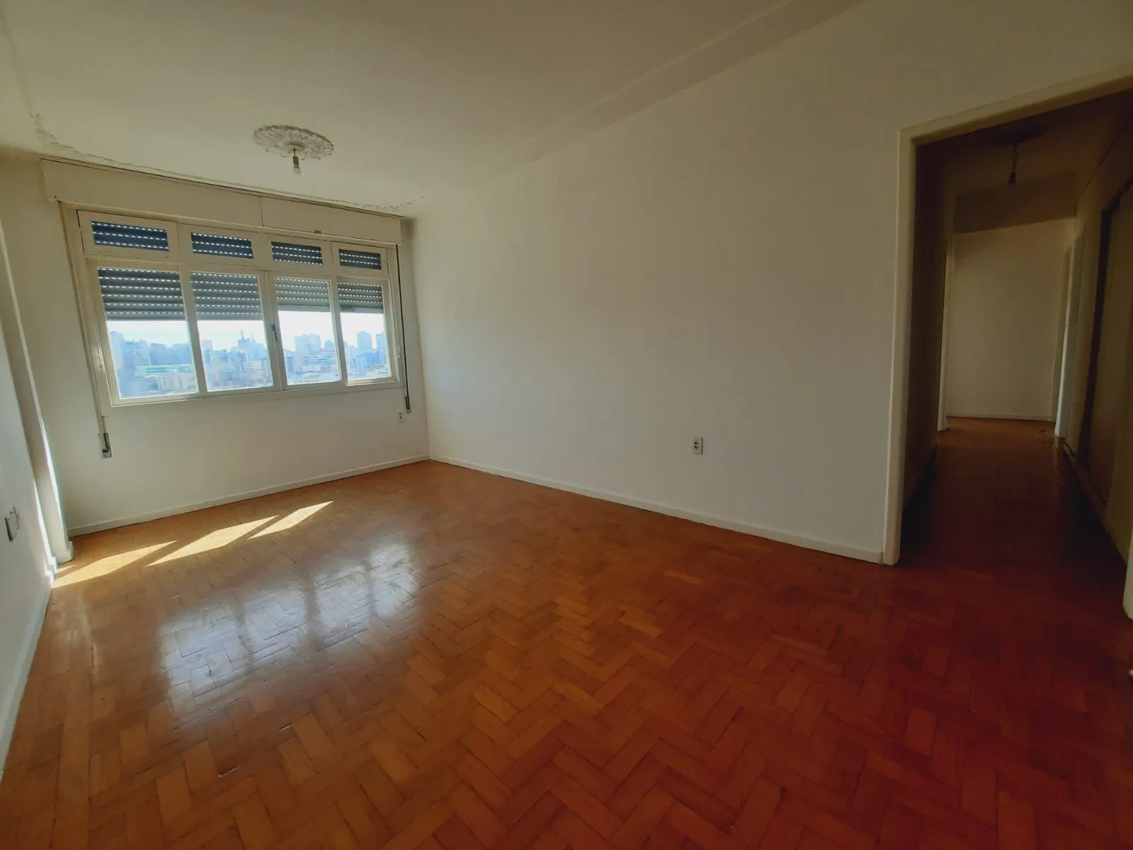 Imagem Apartamento 3 dormitórios no bairro Cidade Baixa/ Porto Alegre.