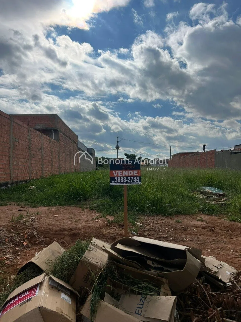 Imagem Terreno à venda no bairro Nova Veneza - Paulínia/SP.