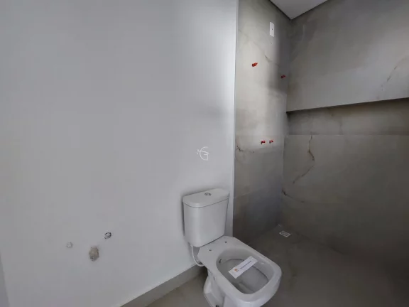 Imagem Excelente sobrado com 2 suítes + 1 dormitório na divisa do Bom Retiro com o Saguaçu.