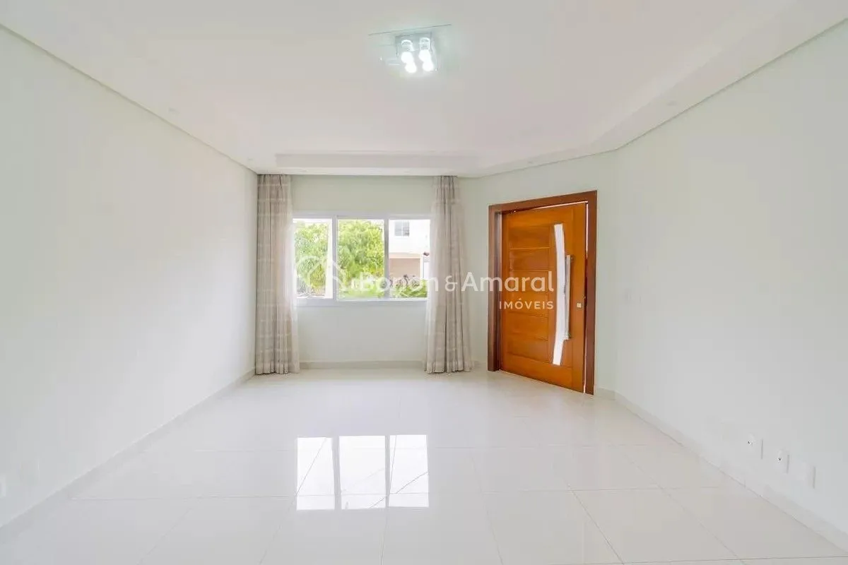 Imagem Casa de condomínio para alugar com 318m², 4 quartos e 4 vagas