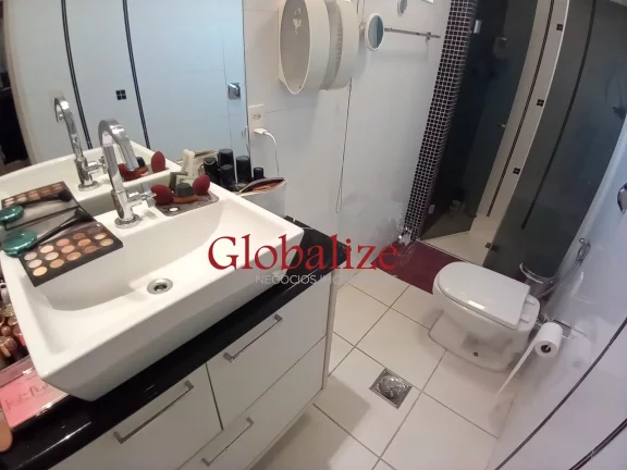 Imagem Apartamento a venda com 190m², 4 quartos, 3 suítes, dependência completa e 3 vagas na Vila Rica por R$1.900.000,00
