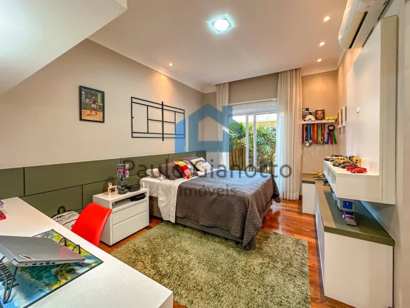 Imagem Casa de Alto Padrão no Condomínio Dom Henrique II