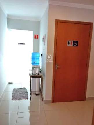 Imagem Comercial para Venda em Limeira / SP no bairro Vila Cristóvam