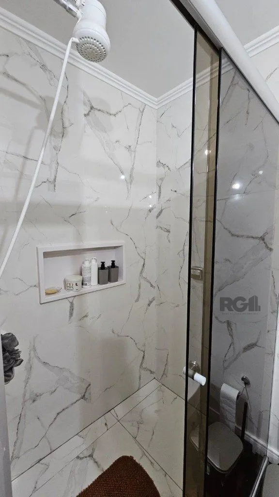 Imagem Casa 3 dormitórios, 5 vagas, 155 m² área construída, terreno 300m², Nonoai.