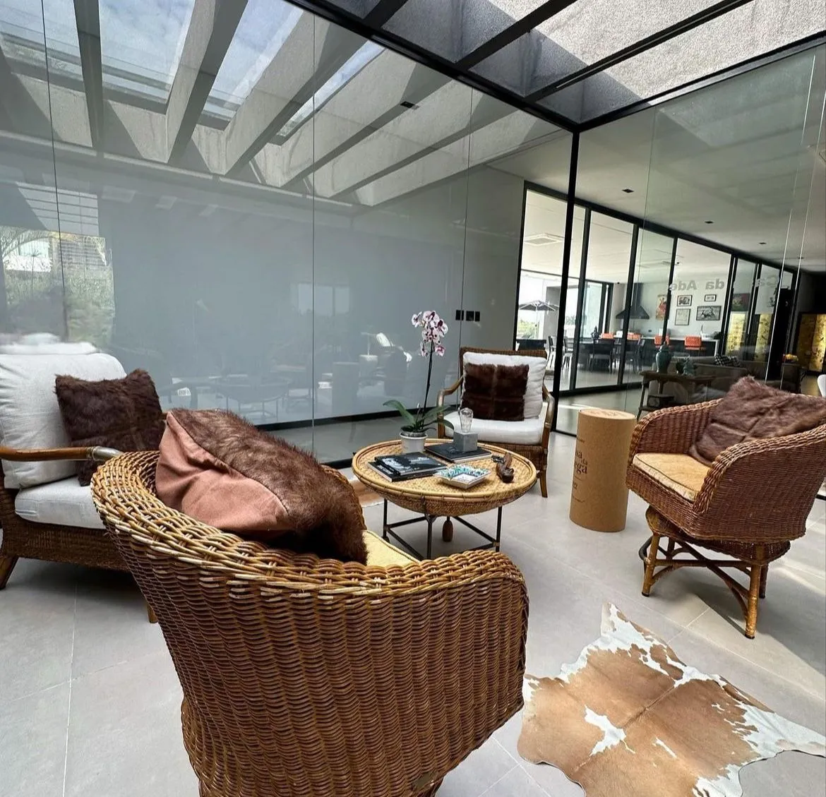 Imagem Casa (Da Adega) de 2.342,93m² Localizada no TERRAS DE SÃO JOSE 2 - Itu/SP!
