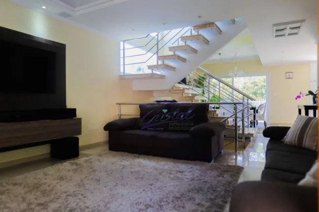 Casa com 3 quartos / suítes à venda, 439 m² - Condomínio Vila Verde - Transurb - Itapevi/SP