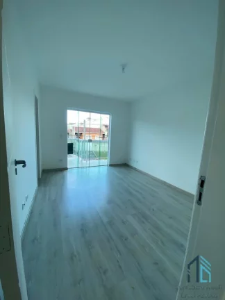 Imagem Sobrado 03 quartos c/suíte, ático, no Tarumã em Curitiba PR