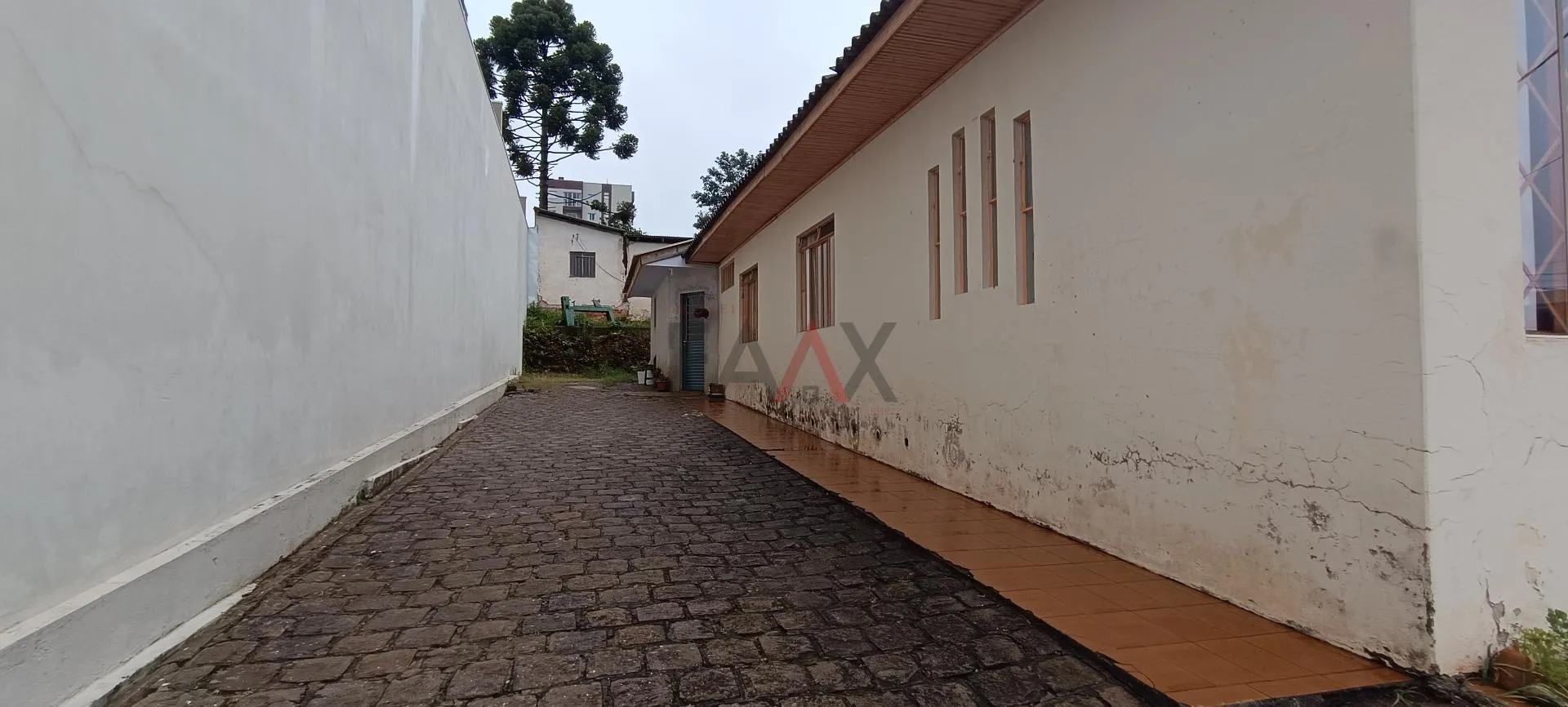 Imagem Casa à venda na Santa Cruz com 603m de terreno em Guarapuava PR