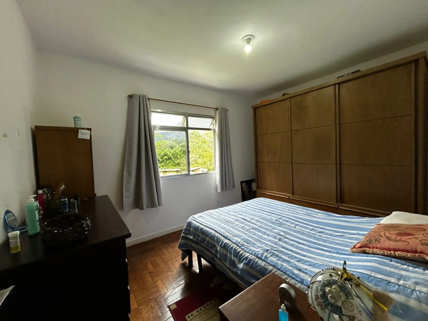 Imagem Casa para Venda em Petrópolis / RJ no bairro Araras