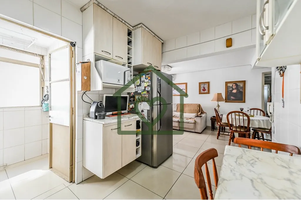 Imagem Excelente oportunidade! Apartamento amplo e muito bem iluminado 80m² 
 
Este encantador apartamento...