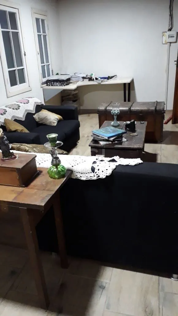Imagem Casa para Venda - 230.45m², 4 dormitórios, sendo 1 suites, 3 vagas - Ponta Grossa