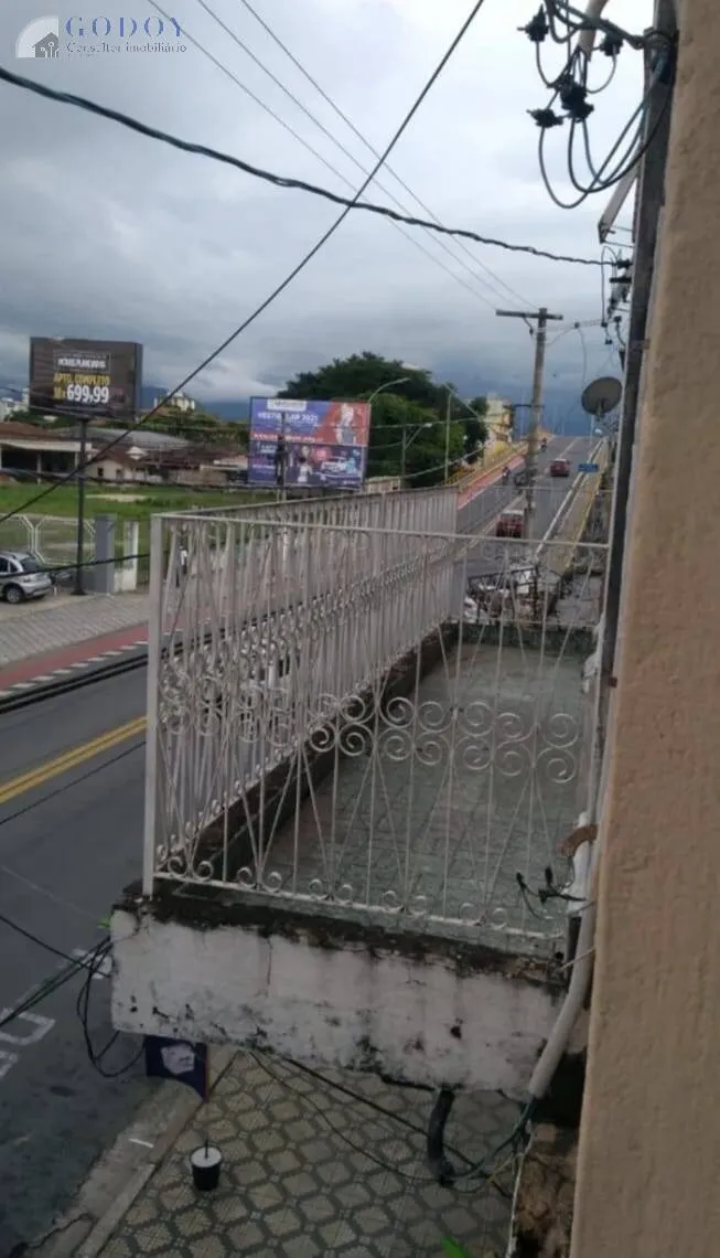 Imagem Oportunidade de Investimento no Centro - 9 Kitnets + Ponto Comercial