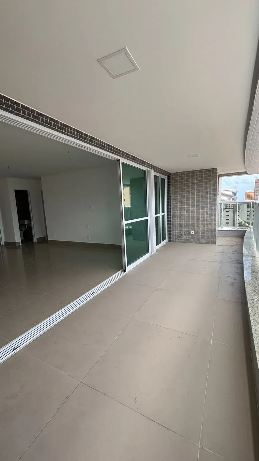 Imagem Apartamento com 4 Quartos à Venda, 188 m² em Meireles - Fortaleza
