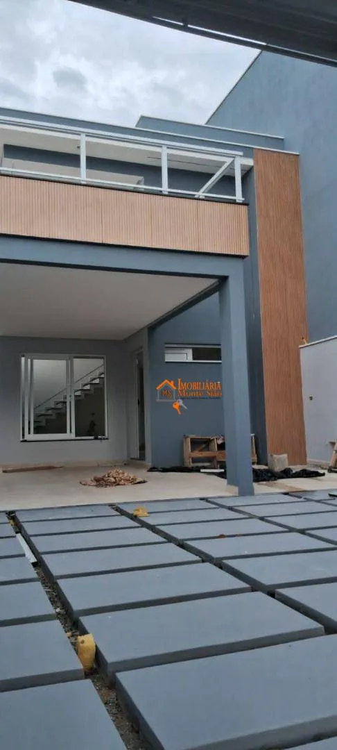 Imagem Casa com 2 dormitórios à venda, 239 m² por R$ 1.300.000,00 - Bonsucesso - Guarulhos/SP