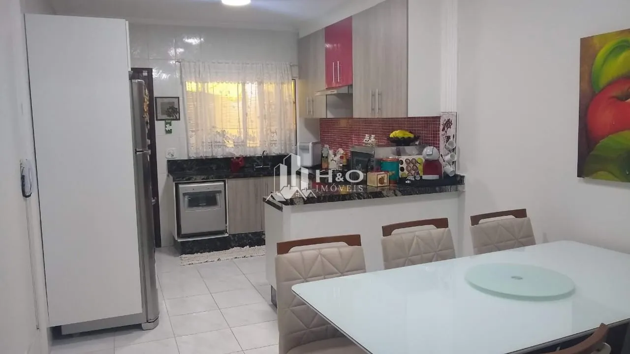 Imagem Oportunidade: Sobrado frontal à venda no bairro Artur Alvim com 220m², 3 dormitórios (1 suíte) e 3 vag
