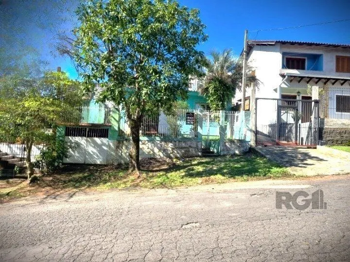 Imagem Casa 4 Dormitório(s) Bairro Nonoai