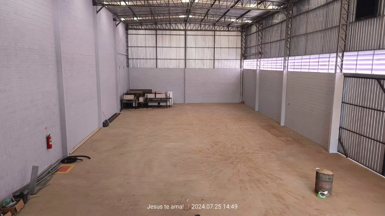 Foto do imóvel Aluguel de Barracão Industrial: Espaço Profissional no Distrito Industrial Iporanga, Sorocaba-SP - 600m², 1 Sala, 3 Banheiros, 10 Vagas. em Distrito Industrial Iporanga, Sorocaba - SP