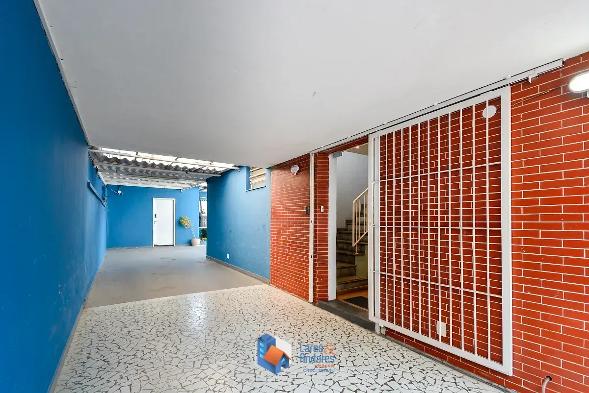 Imagem Casa para venda em Butantã com 3 quartos, sendo 1 suíte, 288m²
