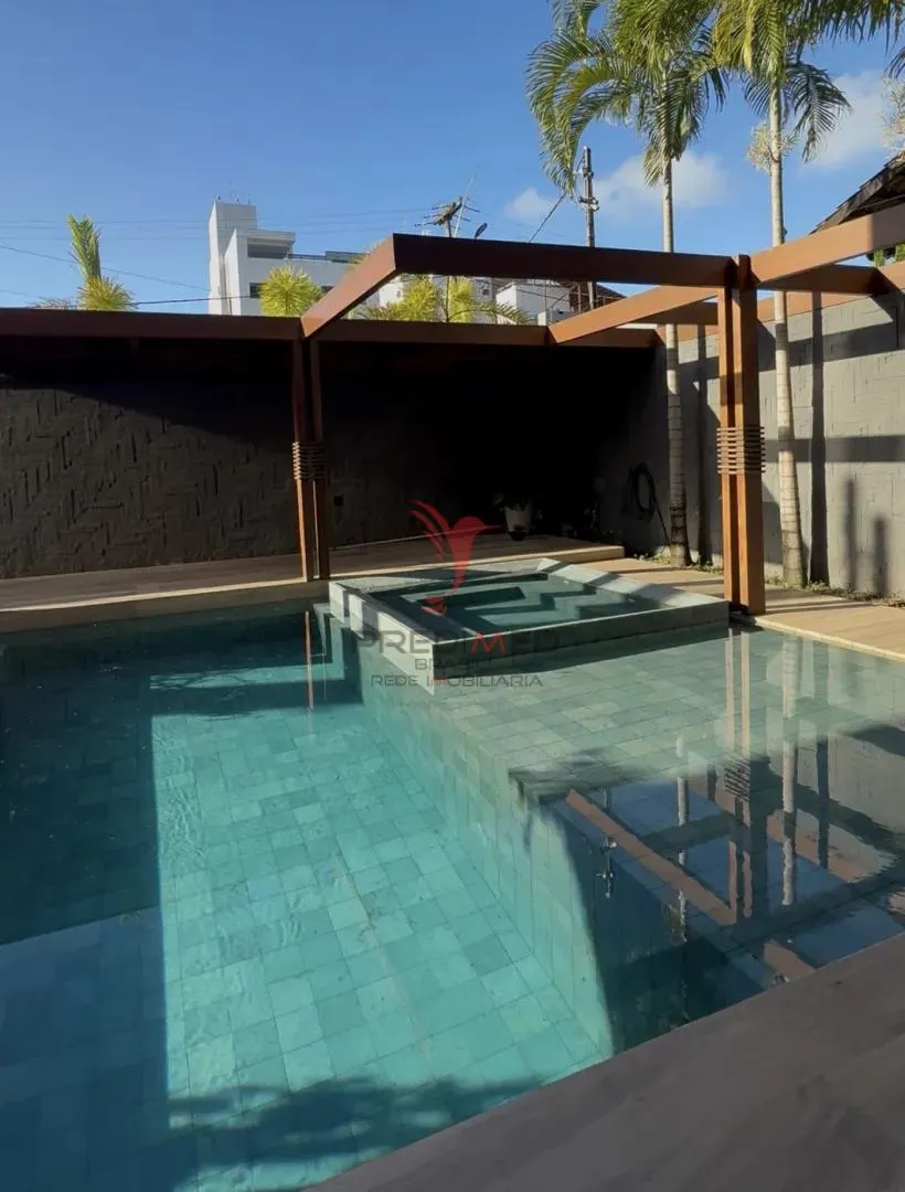 Imagem Casa Alto padrão com piscina em Intermares - Cabedelo PB