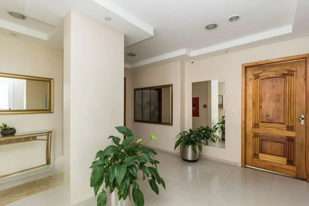 Imagem Apartamento 3 dorms à venda Rua Xavier da Cunha, Nonoai - Porto Alegre