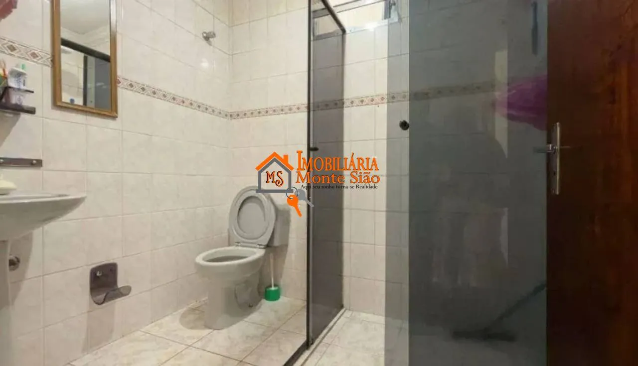 Imagem Sobrado com 3 dormitórios à venda, 292 m² por R$ 880.000 - Jardim Santa Bárbara - Guarulhos/SP