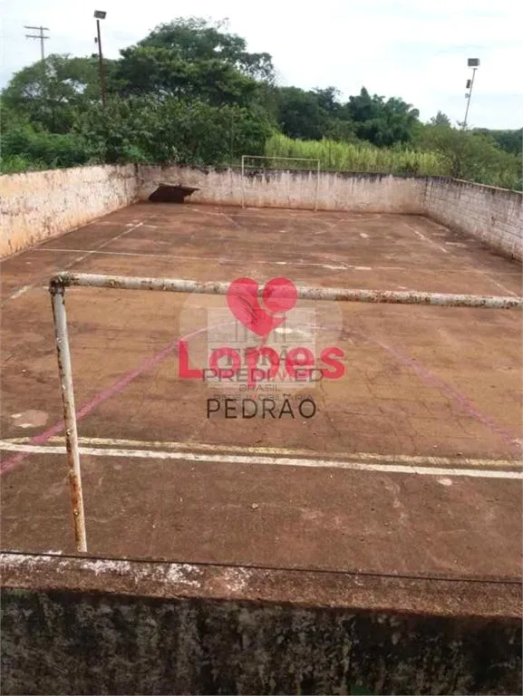 Imagem Fazenda/Sítios/Chácaras de 3 quartos, 26765m² no bairro Centro, em Areiópolis
