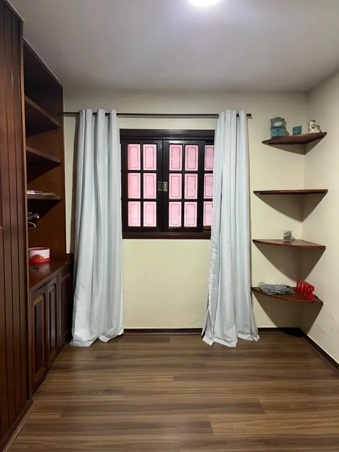 Imagem Casa para Venda em Petrópolis / RJ no bairro Itaipava