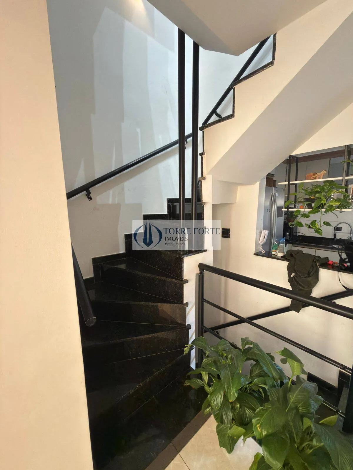 Imagem Maravilhoso sobrado 180 m² 3 dormitórios sendo 1 suíte 2 vagas, Vl. Matilde