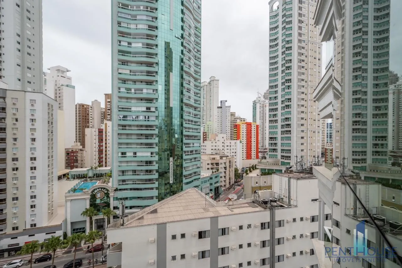 Imagem Apartamento Zona Central para Venda em Balneário Camboriú, CENTRO, 4 dormitórios, 4 suítes, 5 banheiros, 3 vagas