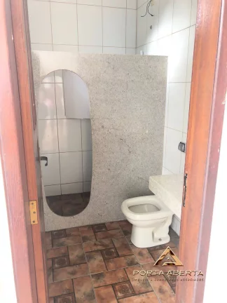 Imagem Casa de 3 Quartos, sendo 1 suite - Quitandinha - COD 13755