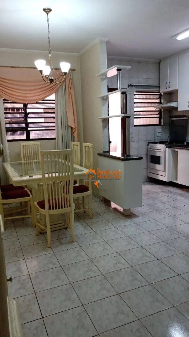 Imagem Sobrado com 3 dormitórios à venda, 160 m² por R$ 670.000,00 - Jardim São Jorge - Guarulhos/SP